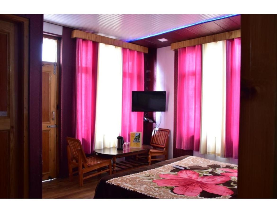 Hotel Peak View, Lahaul Sissu Esterno foto